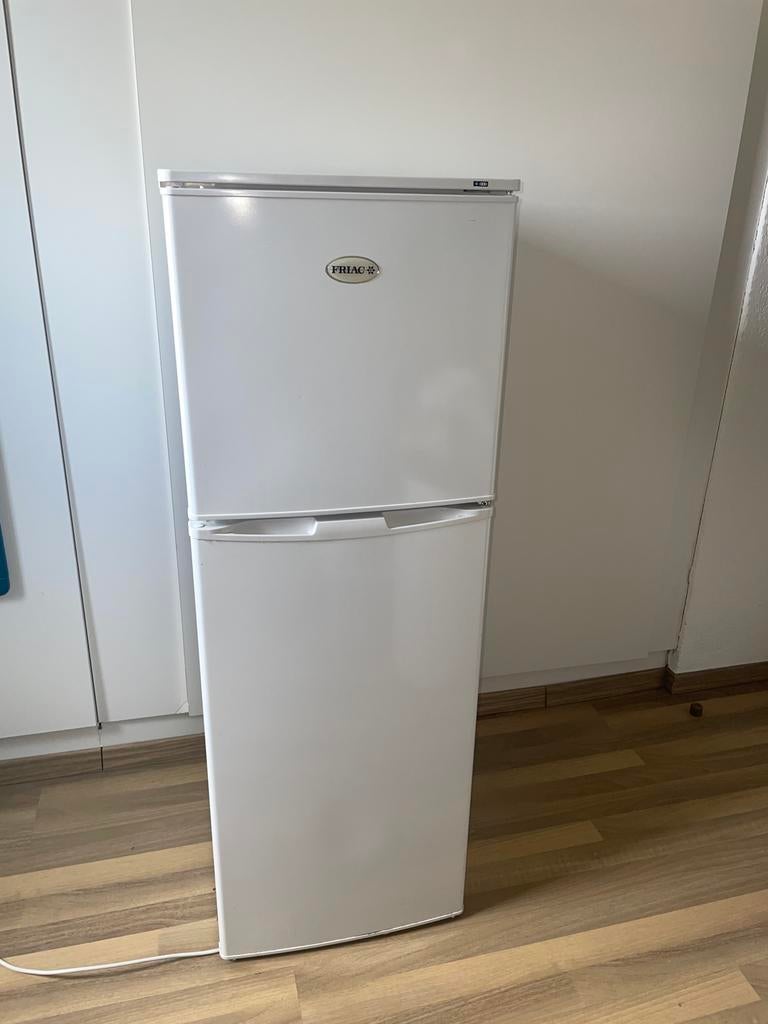 Frigo/diepvries combinatie- Friac, 120 à 140 cm, Comme neuf, Enlèvement, 45 à 60 cm