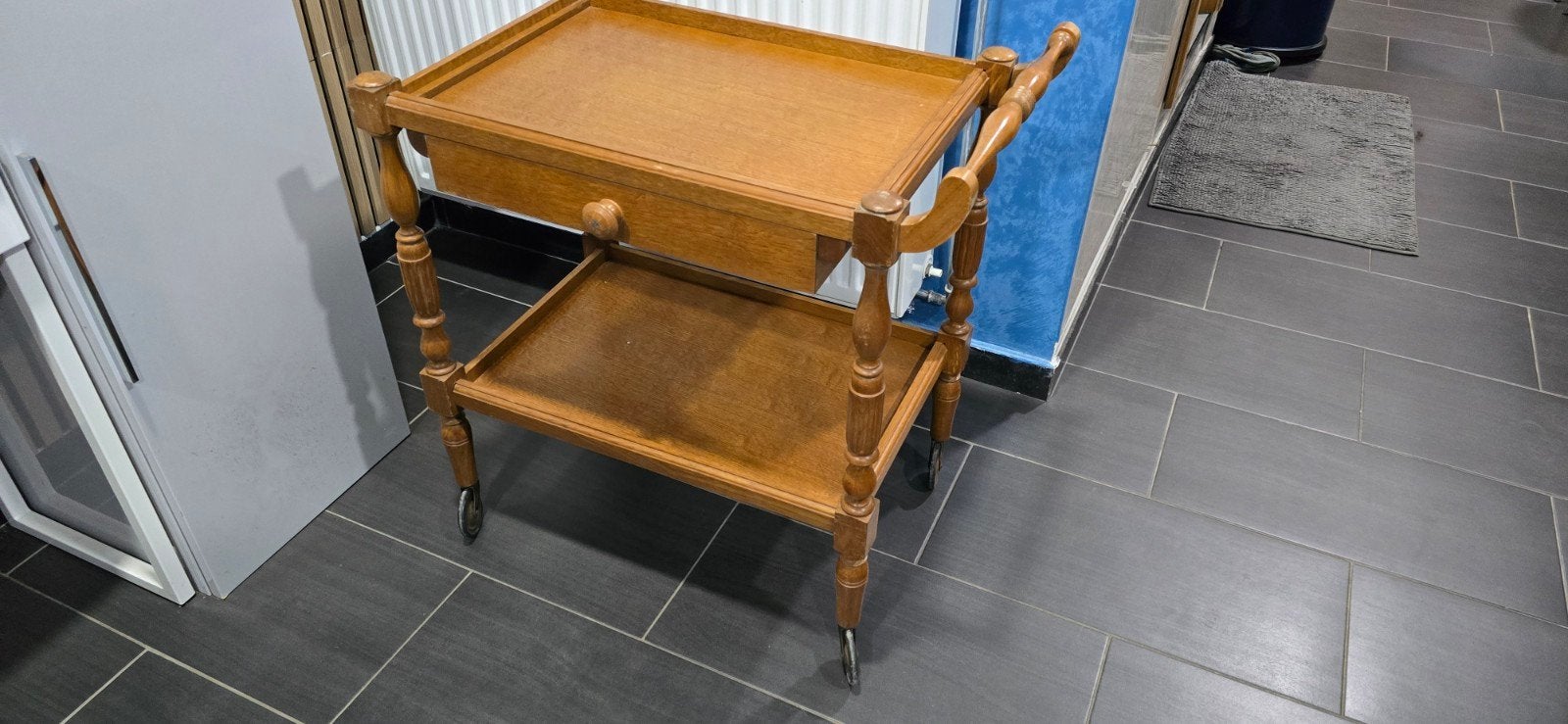 ancienne table de dessert en bois double plateau avec roulet, Enlèvement ou Envoi