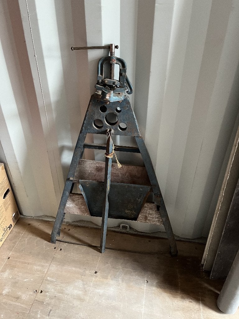Te koop. buizenklem, Doe-het-zelf en Bouw, Ophalen, Gebruikt