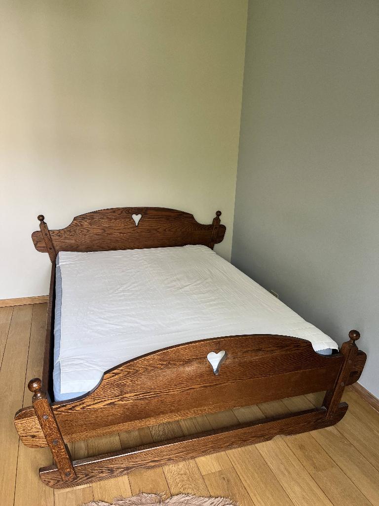 Wooden Bed Frame and Mattress, 140 cm, Enlèvement, Utilisé, 200 cm