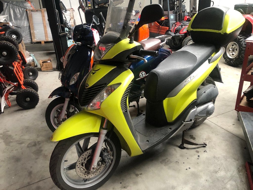 Honda SH 125cc  injectie, Fietsen en Brommers, Scooters | Overige merken, Ophalen, Honda, 125 cc, Zo goed als nieuw