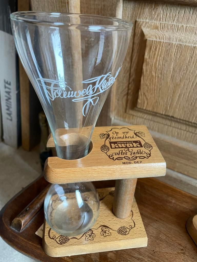 9 kwak glazen met houder, Ophalen, Zo goed als nieuw, Bierglas