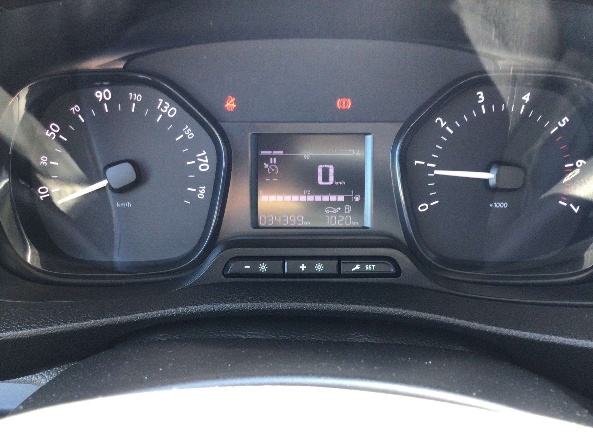 Peugeot Expert l2 115pk 2023 37000km 18950e ex, Stof, Gebruikt, 4 cilinders, 116 pk