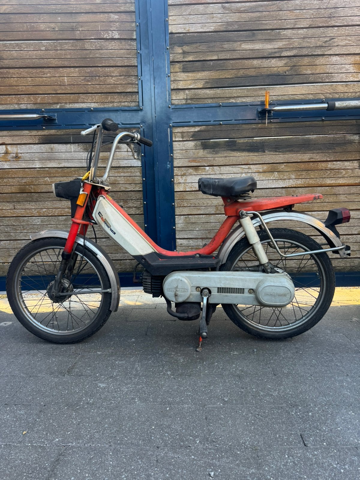 Caches latéraux Honda Camino, Enlèvement ou Envoi, Utilisé