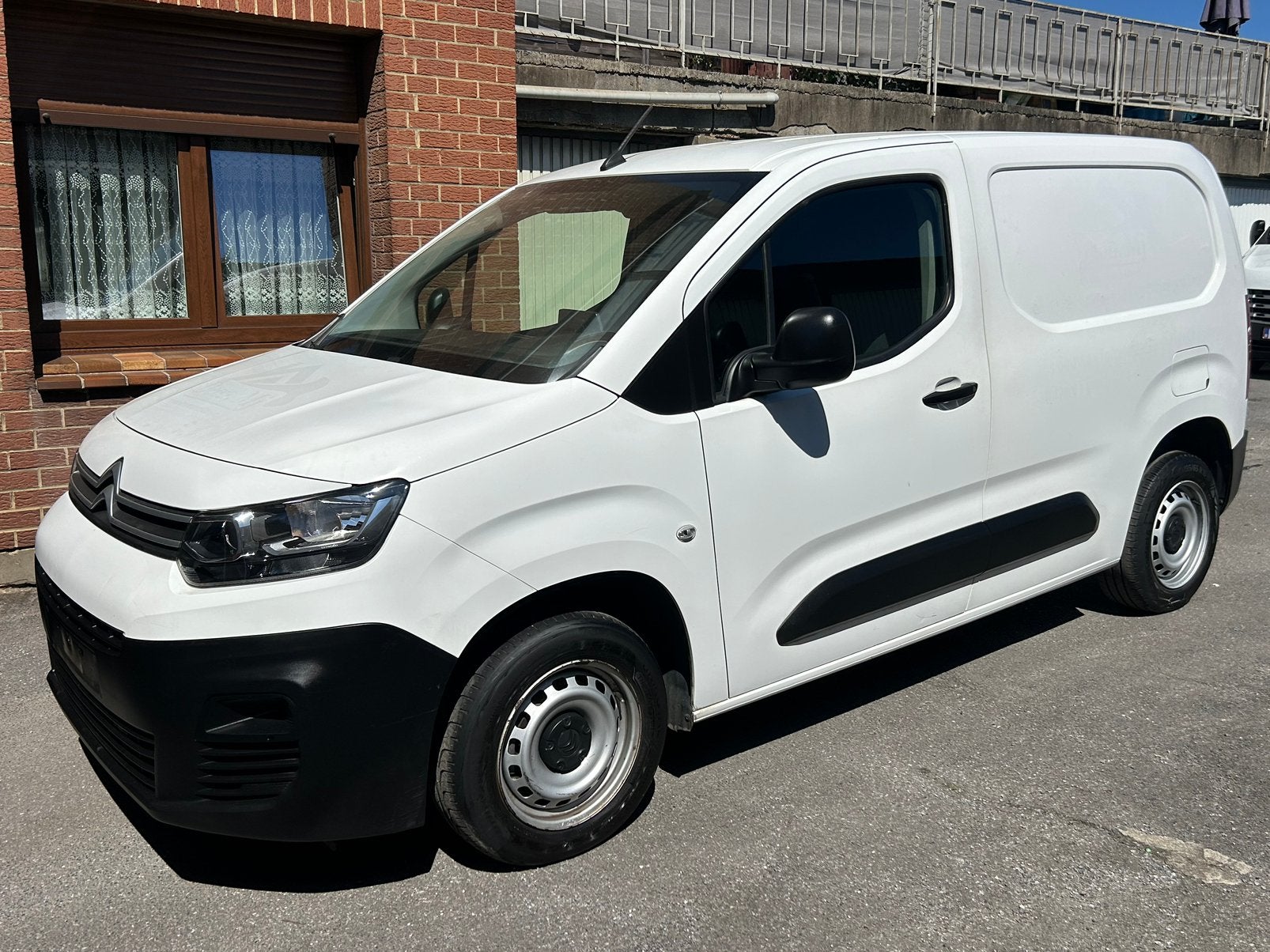 Citroen berlingo 1.5 anne 2021….71.000 km, Autos, Camionnettes & Utilitaires, Achat, 6 portes, Euro 6, Citroën