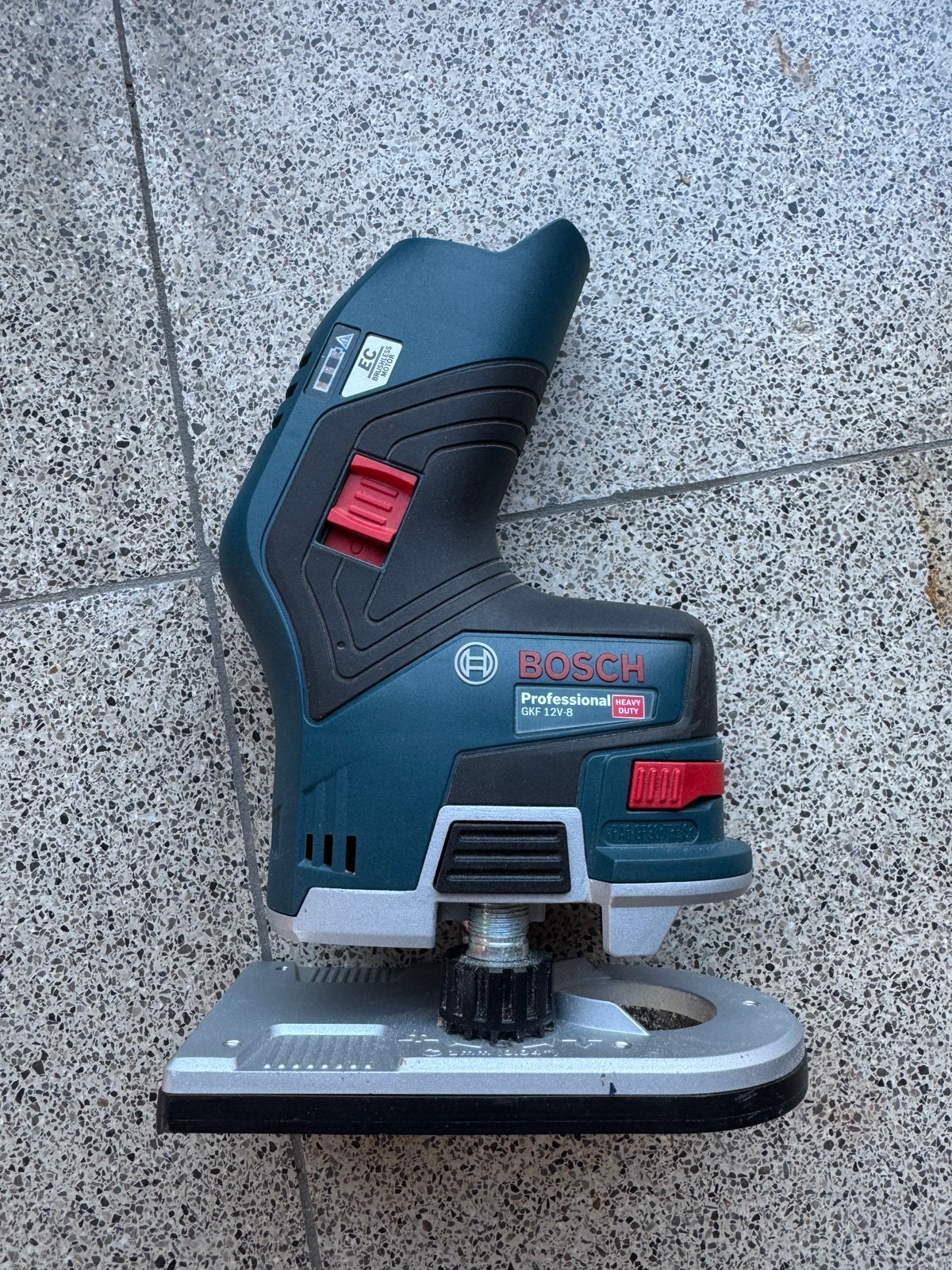 Bosch Professional GKF12V-8 kantenfrees, Doe-het-zelf en Bouw, Ophalen of Verzenden, Zo goed als nieuw