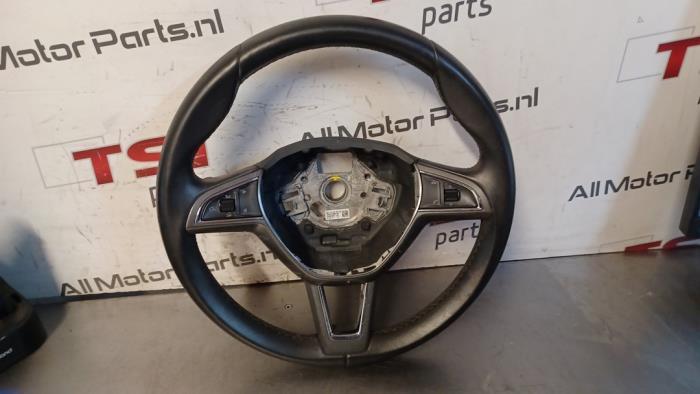 Volant d'un Skoda Fabia, Autos : Pièces & Accessoires, Commande, Skoda, Utilisé, 3 mois de garantie, Enlèvement ou Envoi