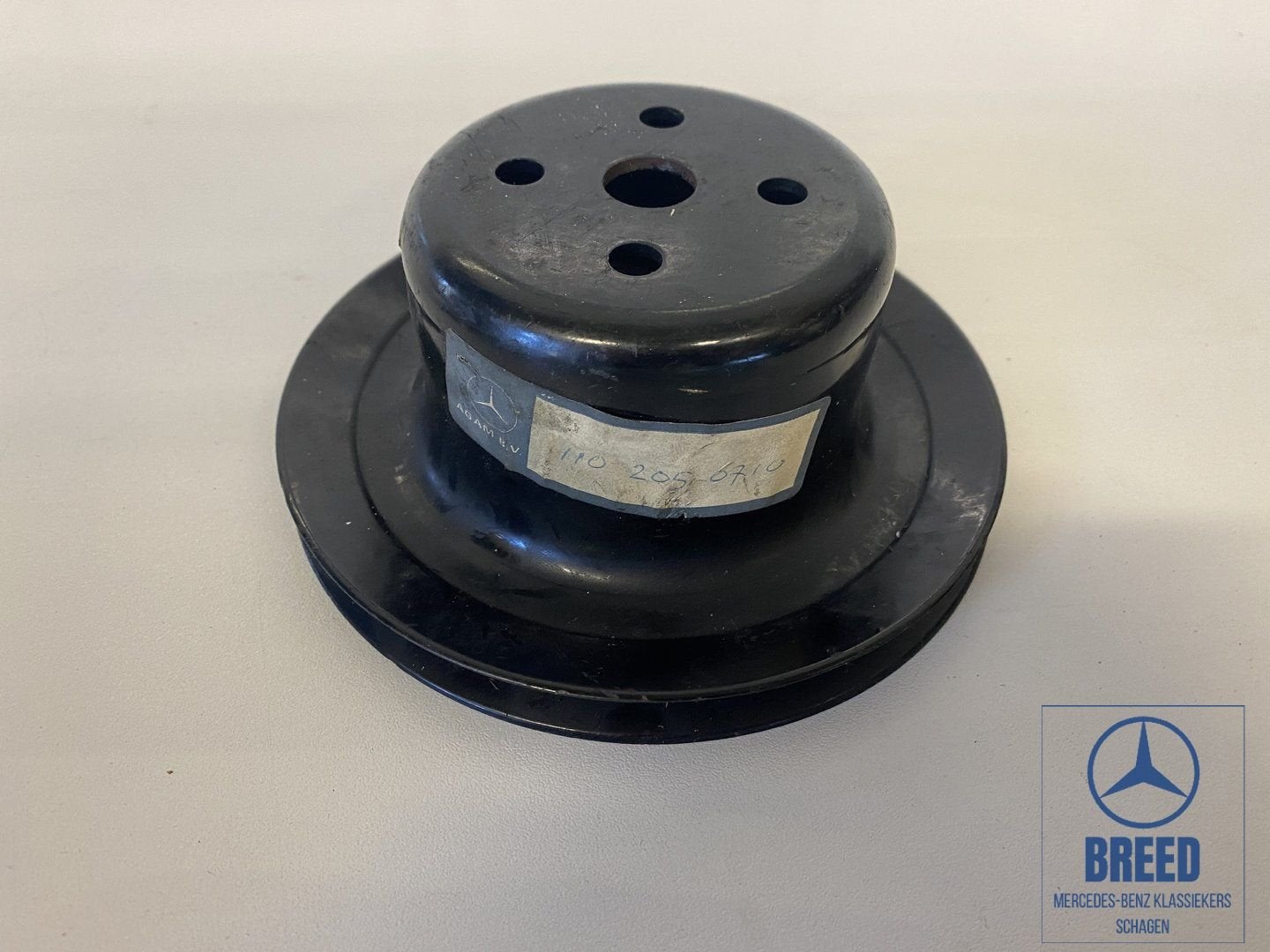 NOS waterpomppoelie voor Mercedes-Benz M110 motor R107 W123, -, Nieuw, Ophalen of Verzenden, -