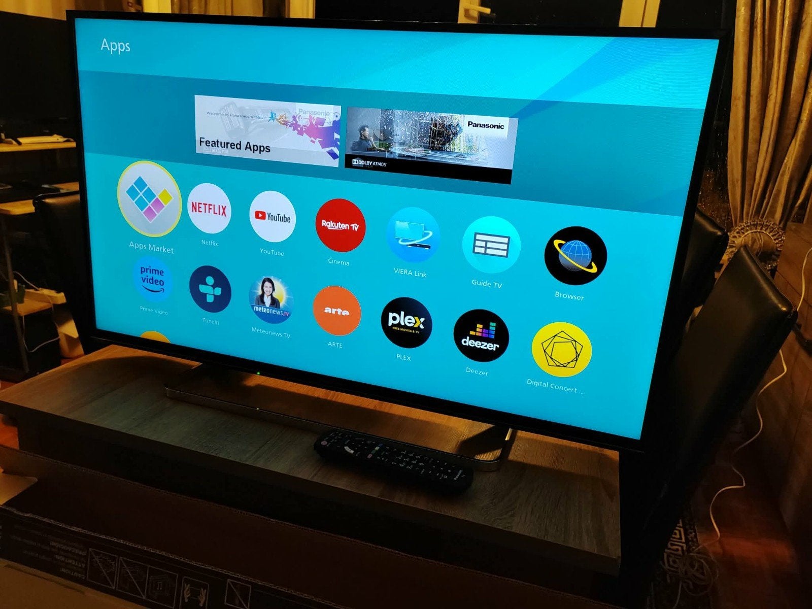 Panasonic smart tv Led full HD 40 pouces 102cm