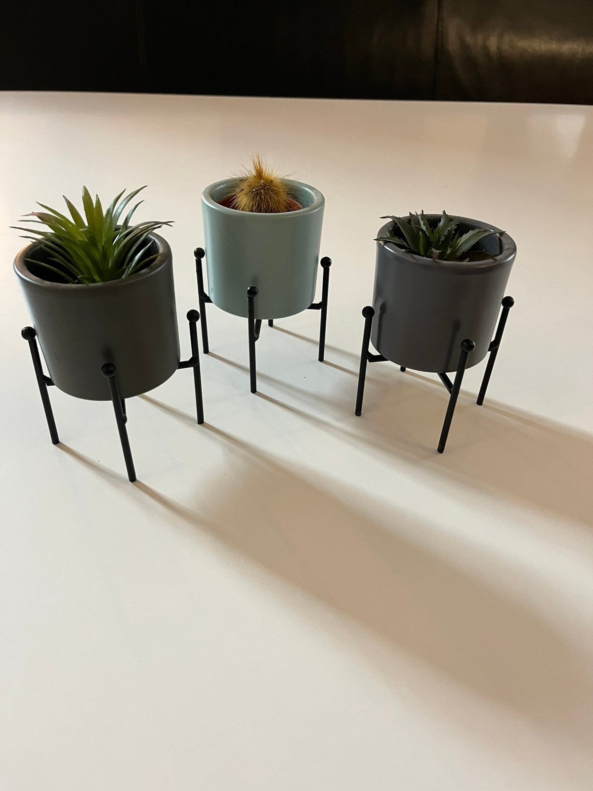 3 mini bloempotjesmet staandertje, Moins de 30 cm, Intérieur, Rond, Pierre