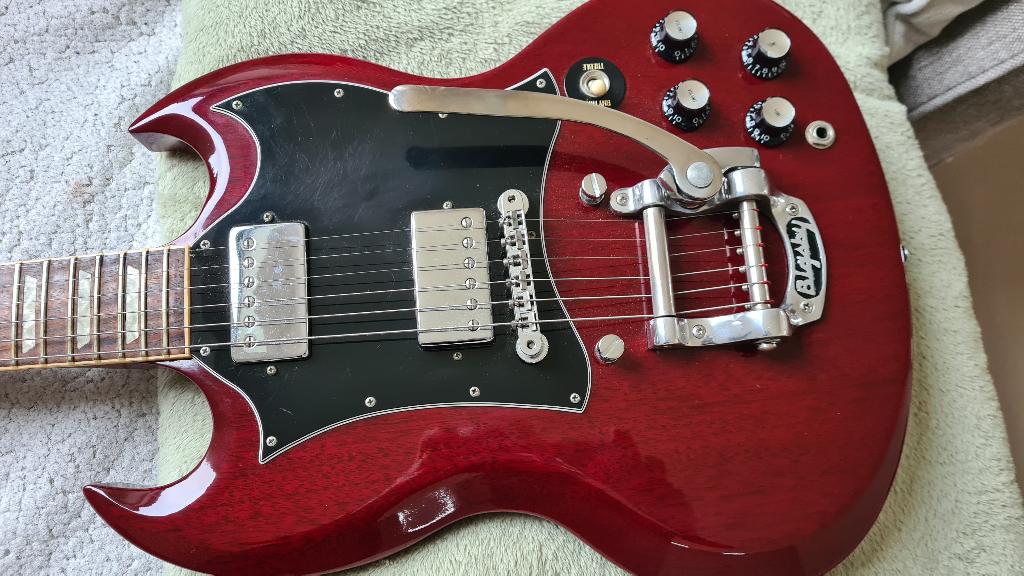 Gibson SG heritage cherry Bigsby 1996, Ophalen, Zo goed als nieuw, Solid body, Gibson