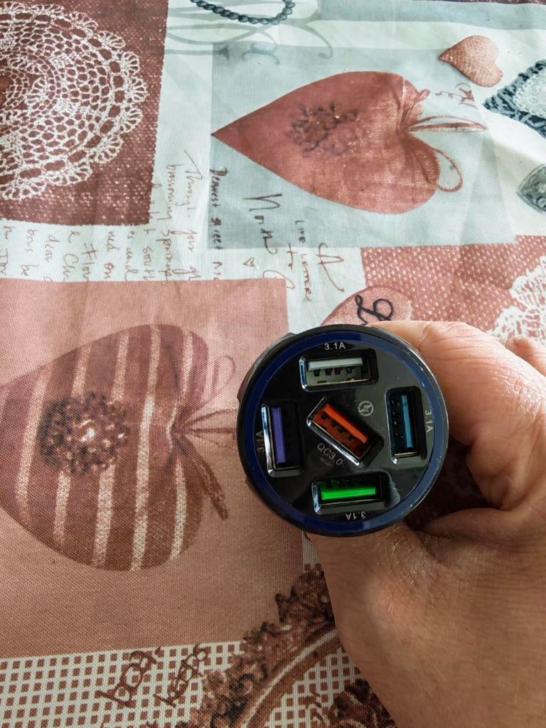 Chargeur rapide allume-cigare 4 usb, Autos : Pièces & Accessoires
