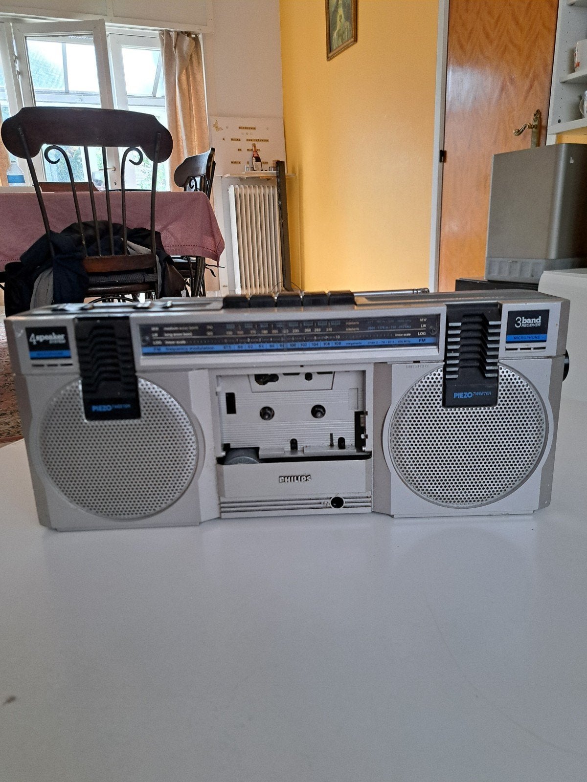 radiocassette portable vintage Philips Compact Line D8117, Antiquités & Art, Enlèvement ou Envoi