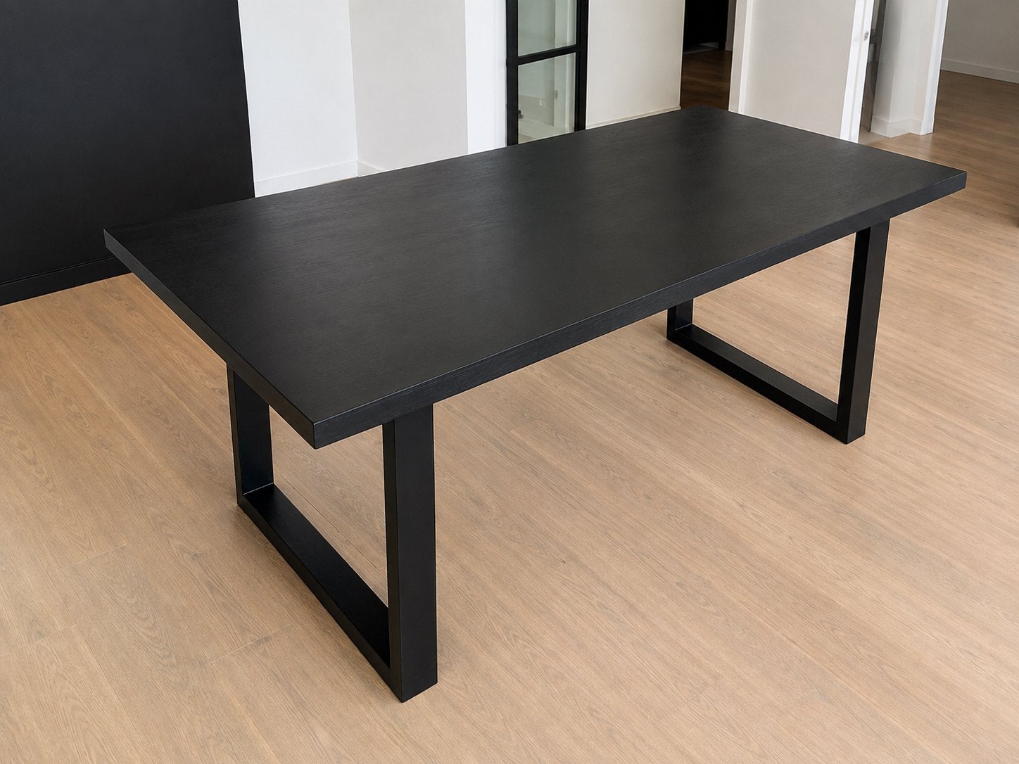 Luxe massieve eettafel zwart, Huis en Inrichting, Tafels | Eettafels, Ophalen, Zo goed als nieuw