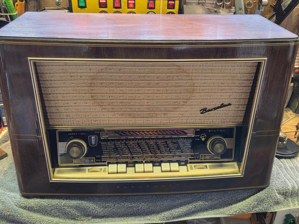 Blaupunkt Barcelona radio 50 ties, Antiek en Kunst, Antiek | Tv's en Audio, Ophalen
