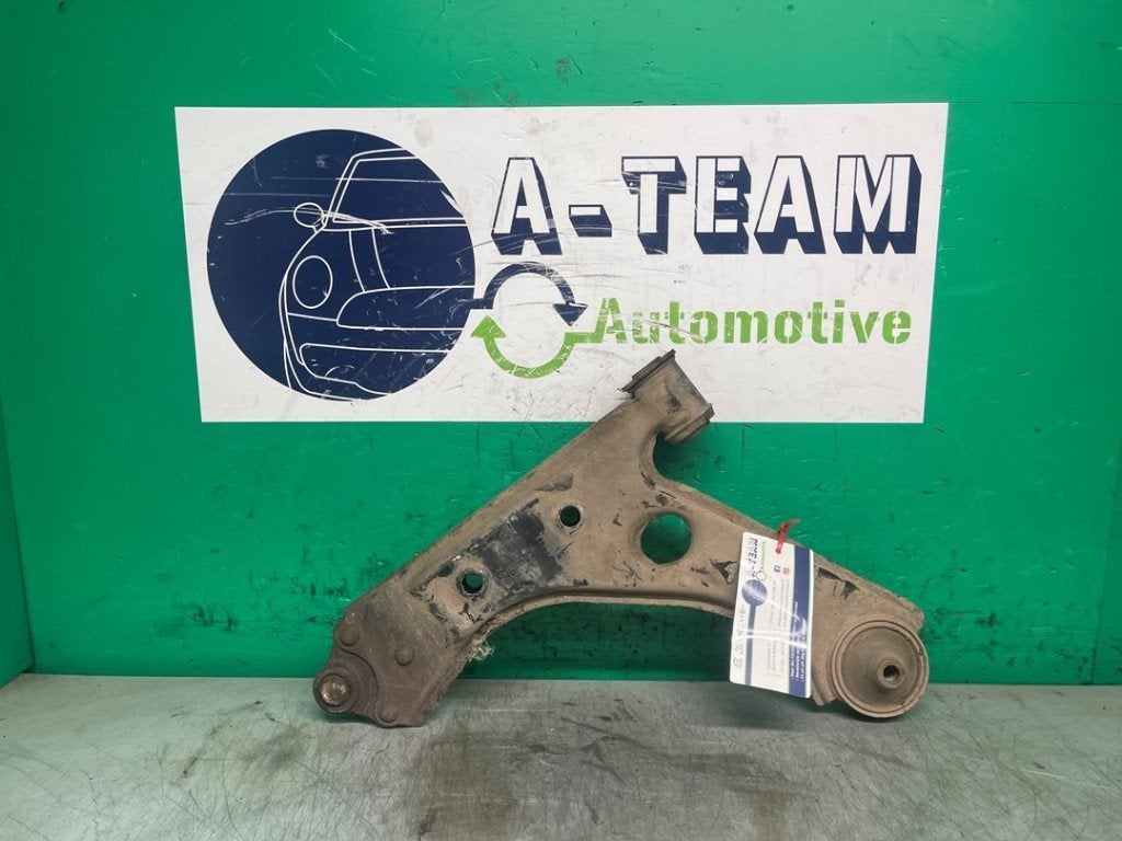 BRAS DE SUSPENSION AVANT DROIT (TRIANGLE) Corsa D (|16812|), Autos : Pièces & Accessoires, Utilisé, Opel