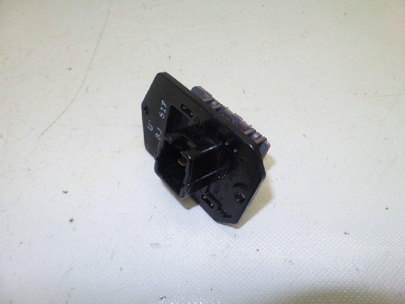 KACHELWEERSTAND Toyota Yaris II (P9) (01-2005/12-2014), Gebruikt, Toyota