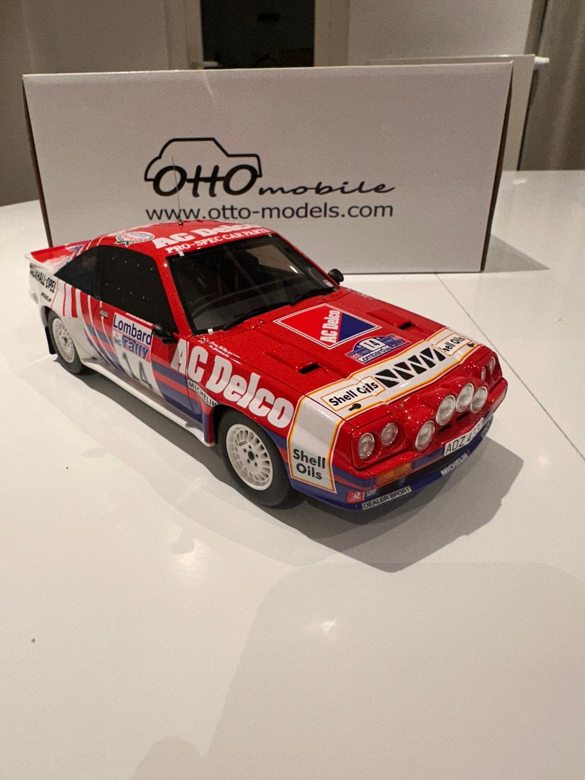 OPEL MANTA R RAC 1/18 Ottomobile état neuf, Hobby & Loisirs créatifs, Voitures miniatures | 1:18, Enlèvement ou Envoi, Neuf, Voiture