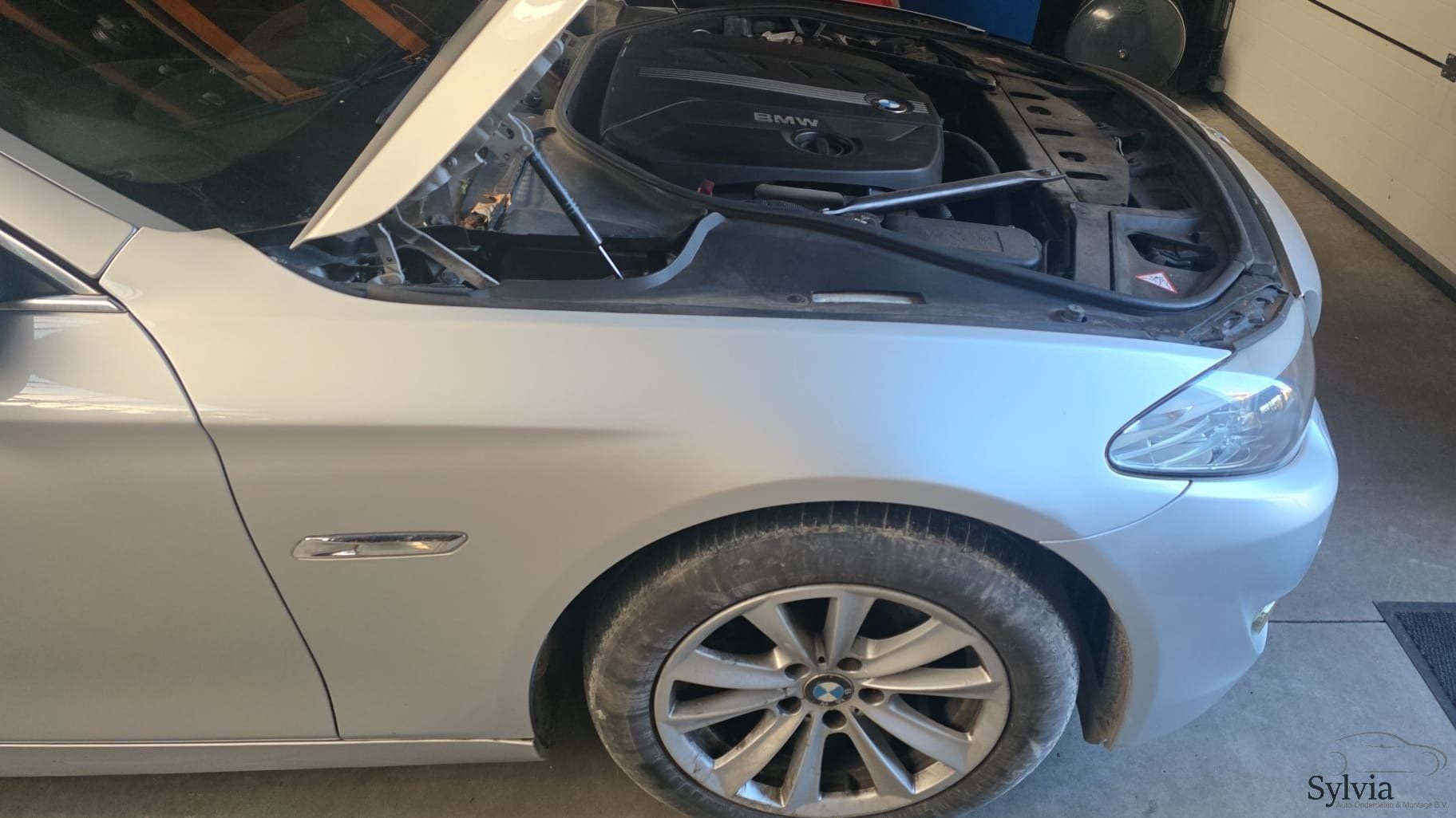 Voorscherm Spatbord rechtsvoor BMW 5 serie F10 F11 + LCI Tit, Auto-onderdelen, Gebruikt, -, -, Ophalen of Verzenden
