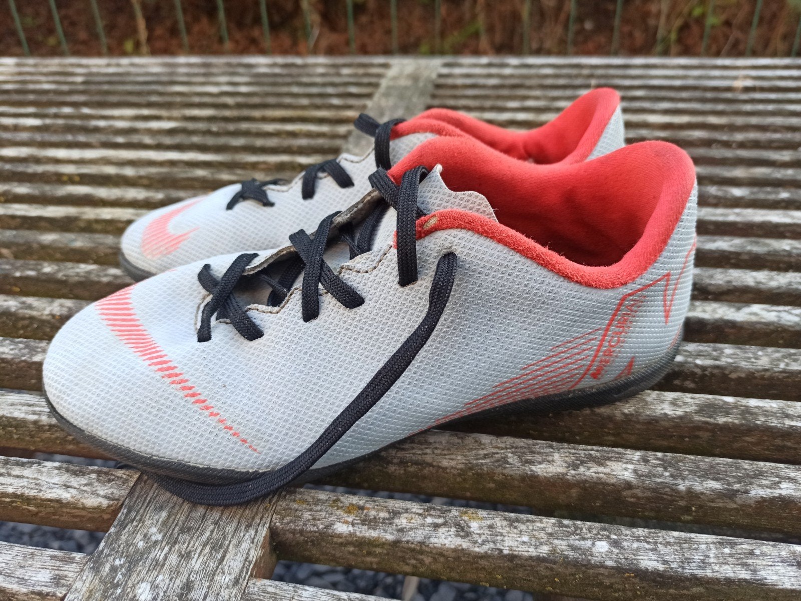 zaalvoetbalschoenen Nike maat 35, Sport en Fitness, Ophalen, Gebruikt, Schoenen