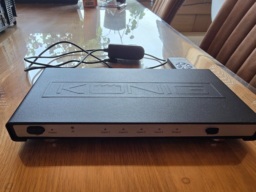 HDMI splitter Konig, TV, Hi-fi & Vidéo, Enlèvement, Utilisé