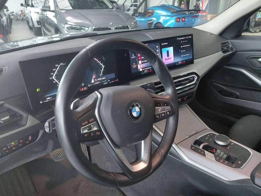 BMW 3 Serie 318 318i A FACE LIFT. WIDE SCREEN. 19INCH, Achat, 4 portes, Noir, 146 g/km