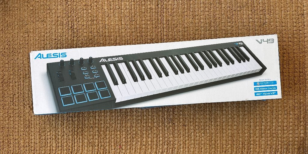 Alesis V49 — MIDI-toetsenbord in uitstekende staat, Muziek en Instrumenten, Ophalen, Nieuw