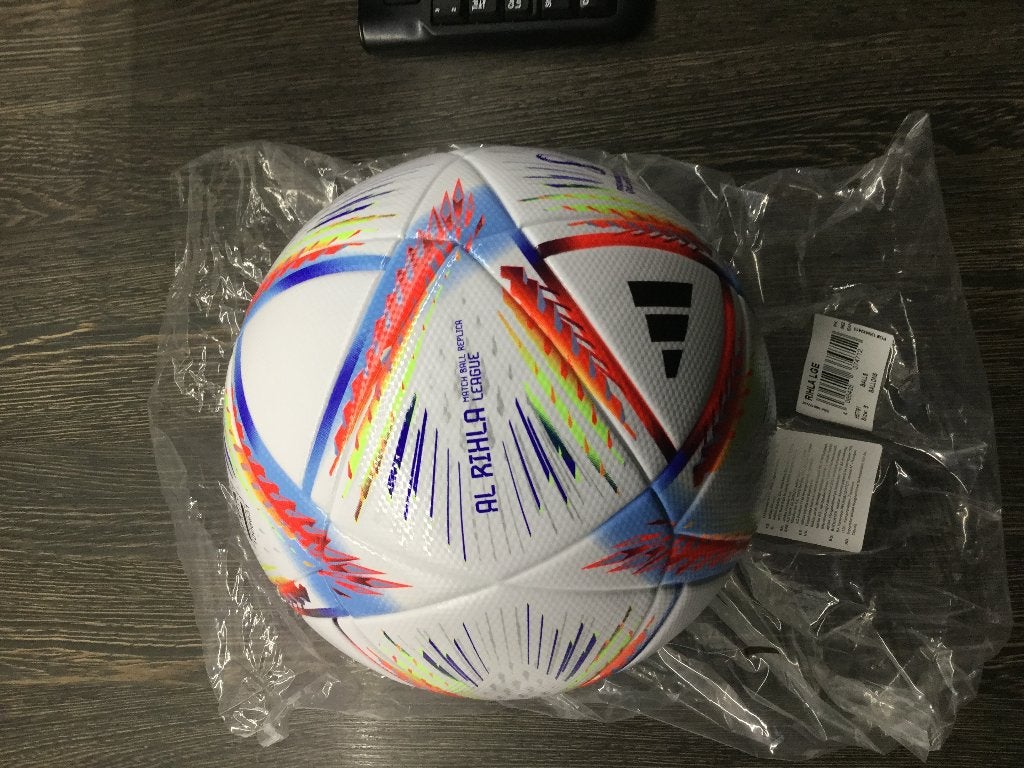 RÉPLIQUE DE BALLON DE MATCH FOOTBALL  AL RIHLA, TAILLE 5,, Enlèvement ou Envoi, Neuf