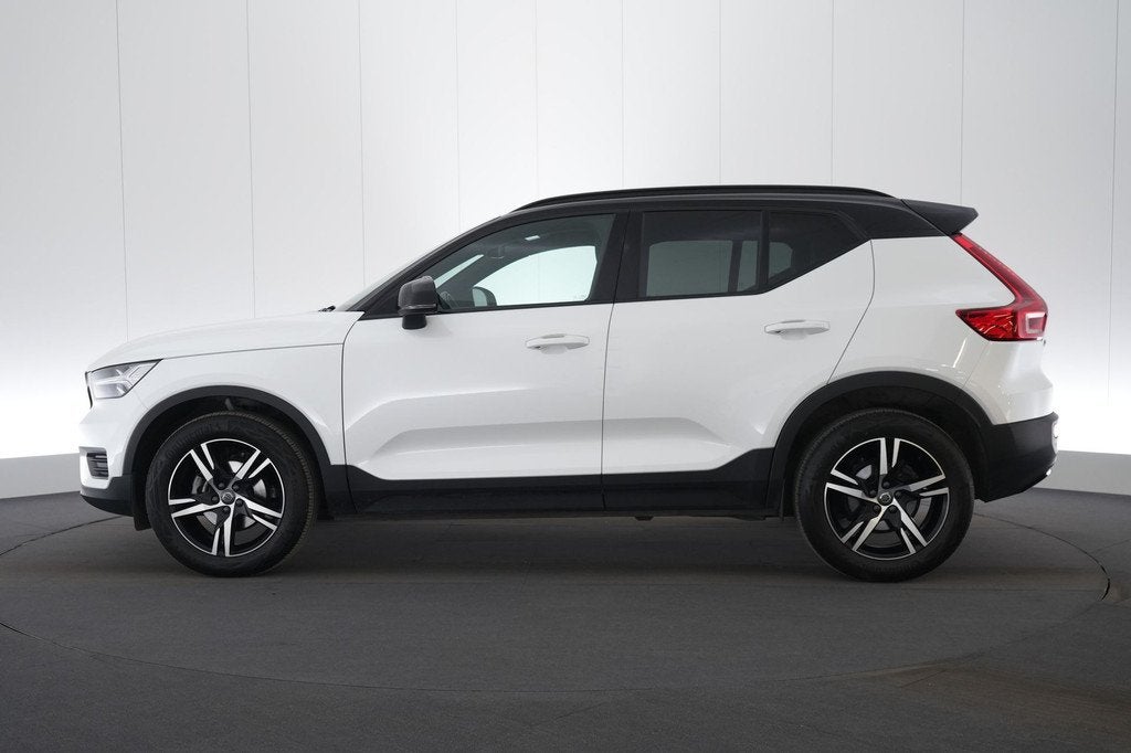 (2BWH637) VOLVO XC40, Auto's, Gebruikt, Euro 6, Wit, Leder