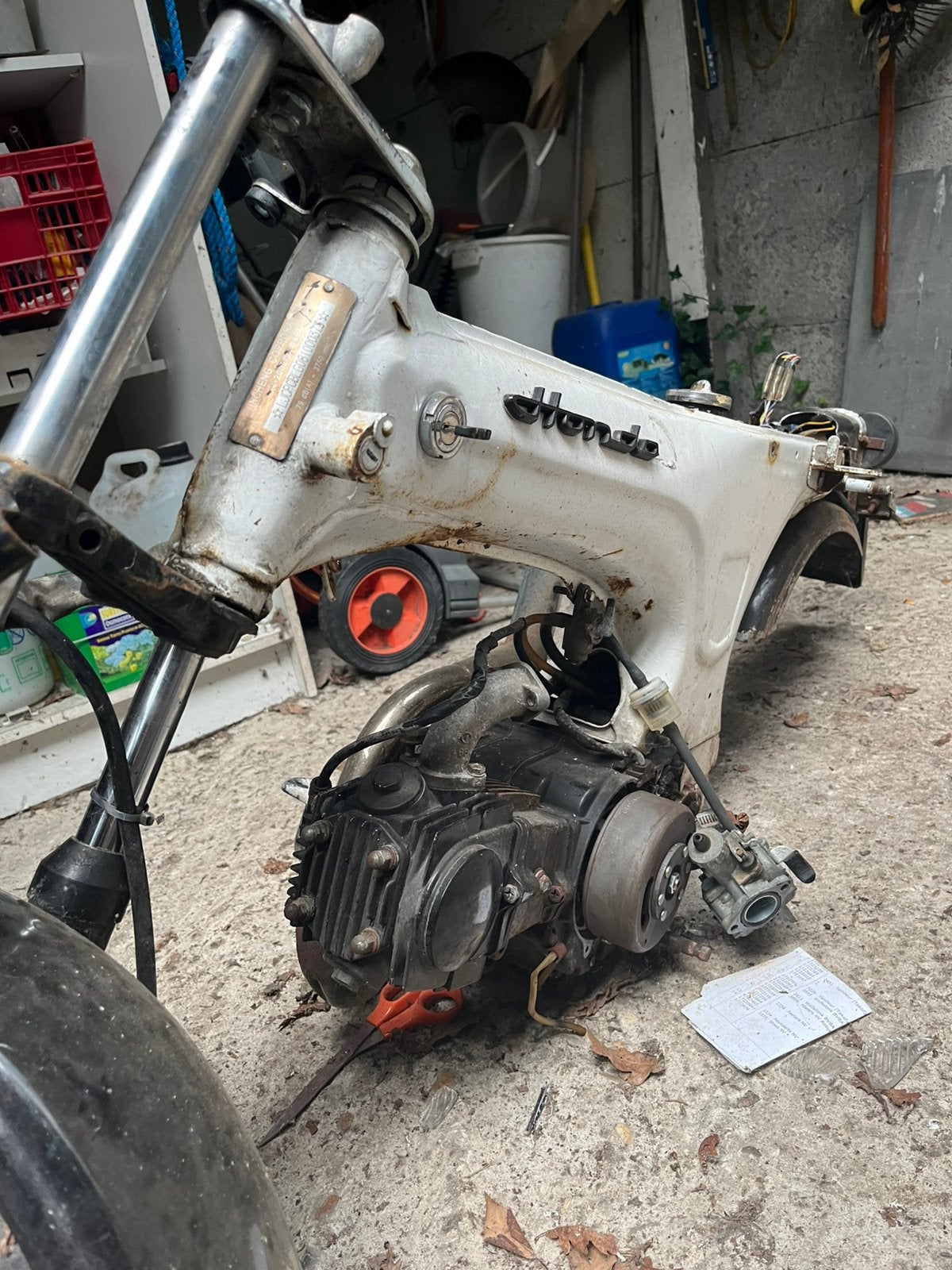 B klasse project, Fietsen en Brommers, Ophalen, Zo goed als nieuw