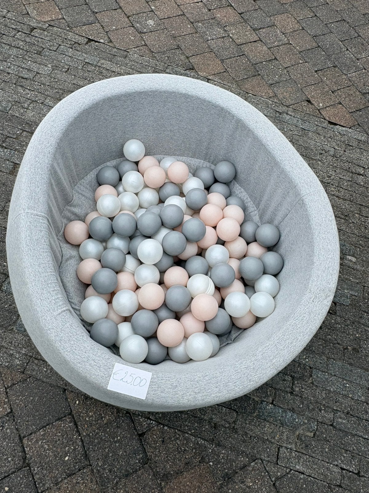 Ballenbak met ballen - Grijs, roze, wit, Kinderen en Baby's, Ophalen, Zo goed als nieuw