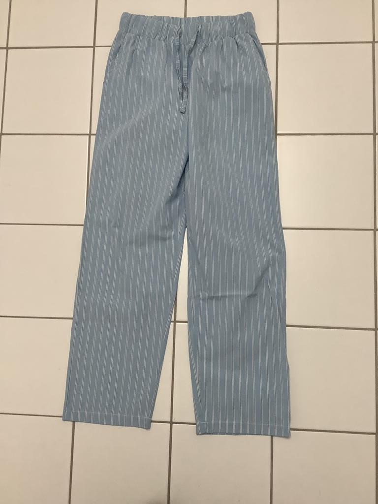 Katoenen broek maat 11 jaar. In perfecte staat., Kinderen en Baby's, Kinderkleding | Maat 146, Ophalen of Verzenden, Zo goed als nieuw