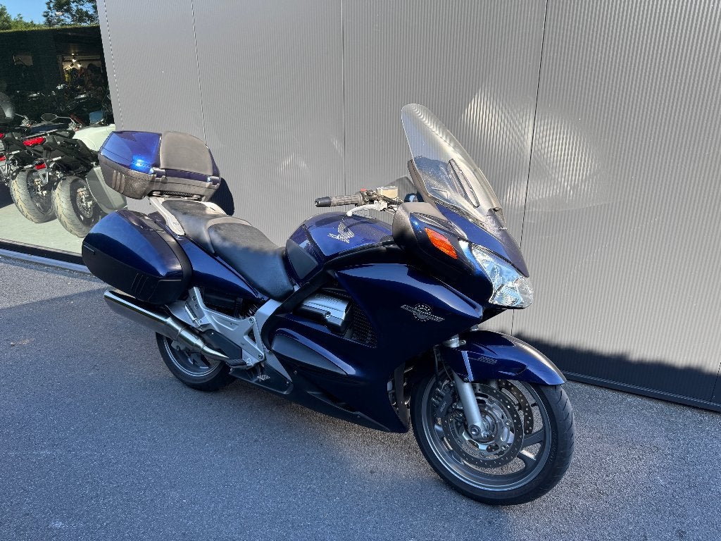 Honda - ST 1300 - PAN EUROPEAN, Permis Moto A, Tourisme, Entreprise, Occasion