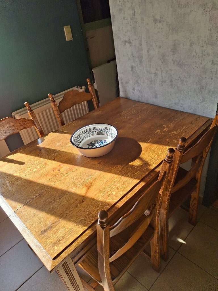 tafel en 4 stoelen, Gebruikt, 100 tot 150 cm, 50 tot 100 cm, Vier personen