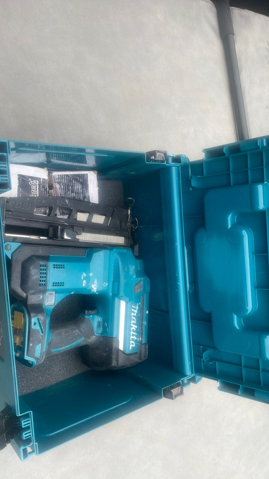 Makita DBN 600 tacker 18 v, Ophalen of Verzenden, Zo goed als nieuw