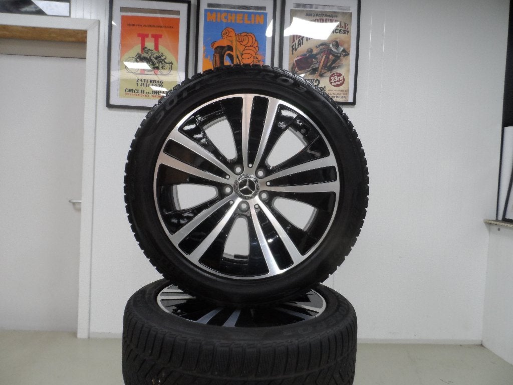 19 inch Mercedes EQE origineel winterbanden set als nieuw, Auto-onderdelen, Banden en Velgen, 19 inch, Gebruikt, 255 mm, Banden en Velgen