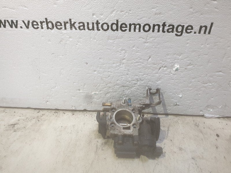 BOITIER PAPILLON Opel Corsa B (73 / 78 / 79), Autos : Pièces & Accessoires, Robert Bosch AG, Opel, Utilisé, Robert-Bosch-Allee 1
74232  Abstatt, DE
