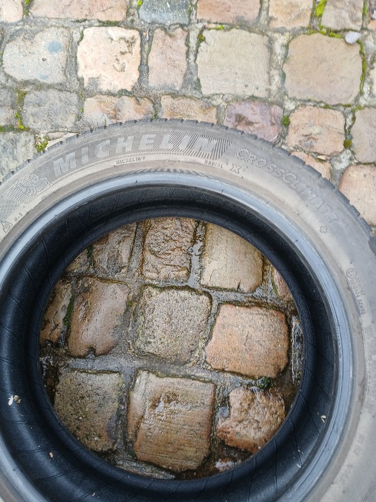 2 Pneus hiver Michelin 245 45 18, Véhicule de tourisme, Enlèvement, Utilisé, Pneus hiver