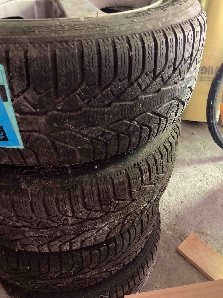 4 pneux et jantes pour BMW 205 55 R16, Autos : Pièces & Accessoires, 4 Saisons, 16 pouces, Véhicule de tourisme, 205 mm