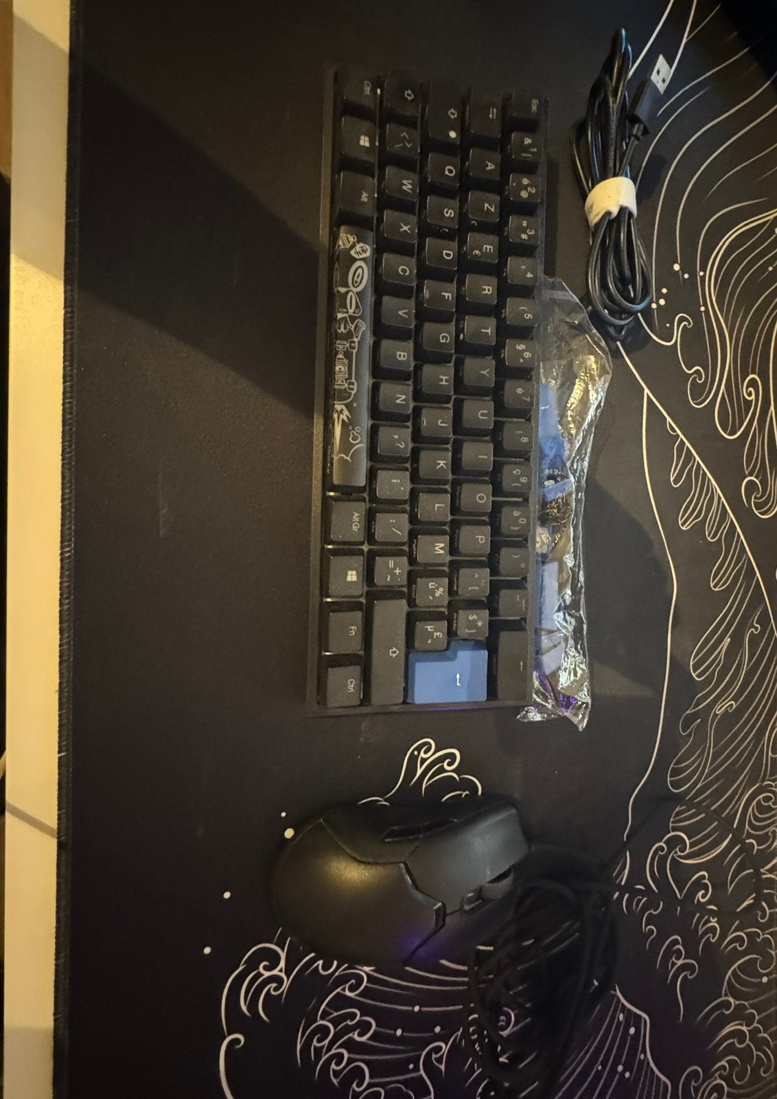 ducky one 2 mini + razer viper (apart ook te verkrijgen), Computers en Software, Toetsenborden, Ophalen of Verzenden, Azerty, Zo goed als nieuw