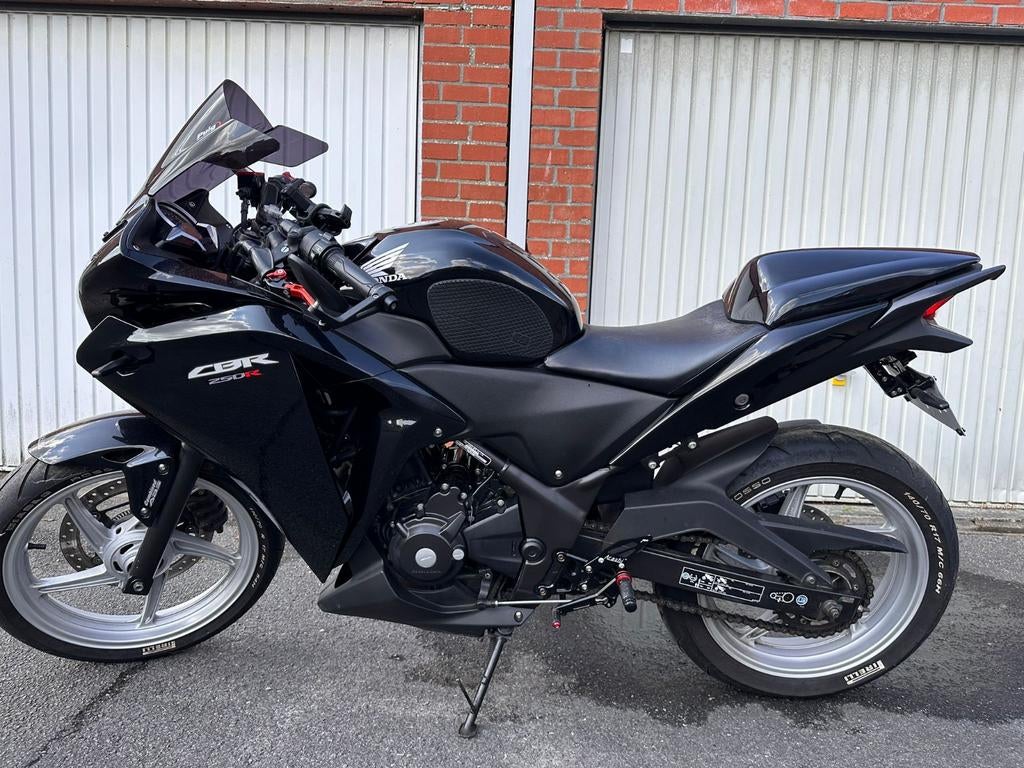 Honda cbr 250r 2011, Ophalen