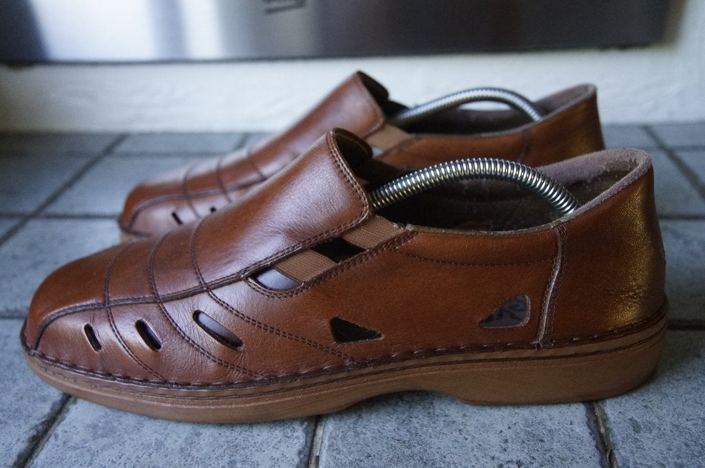 Très beaux mocassins en cuir Rieker pointure 44, Enlèvement ou Envoi, Espadrilles et Mocassins, Comme neuf, Brun