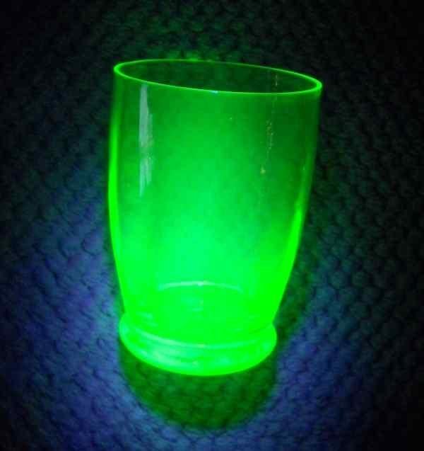 Verre en ouraline, Enlèvement