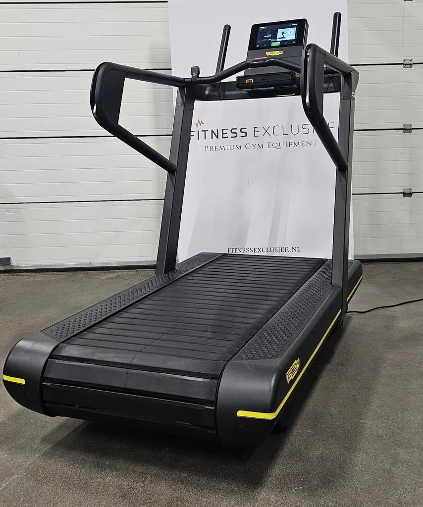 Technogym Skillrun Live 10 met Parachutekit, Sport en Fitness, Fitnessmaterialen, Ophalen, Gebruikt, Benen, Overige typen