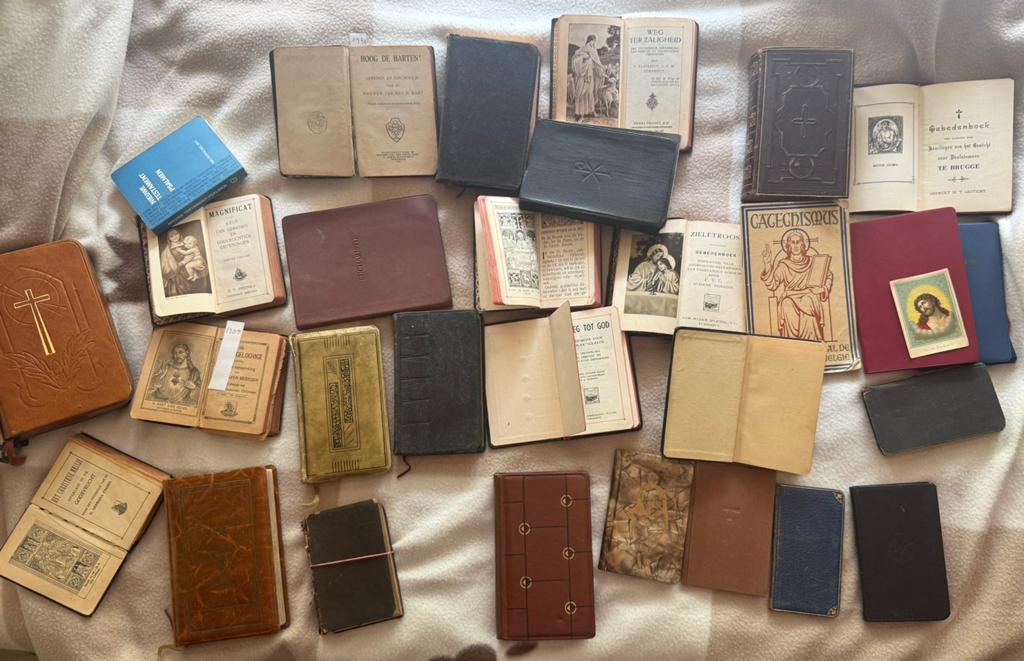 Oude Mis en gebedsboeken, Enlèvement ou Envoi