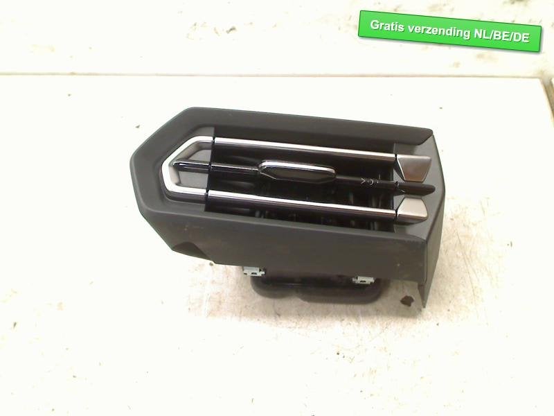 AERATEUR TABLEAU DE BORD GAUCHE Audi A3 Allstreet (8YJ), Auto-Union-Straße  1,
85057  Ingolstadt, DE, Info@audi.de, Audi, Utilisé