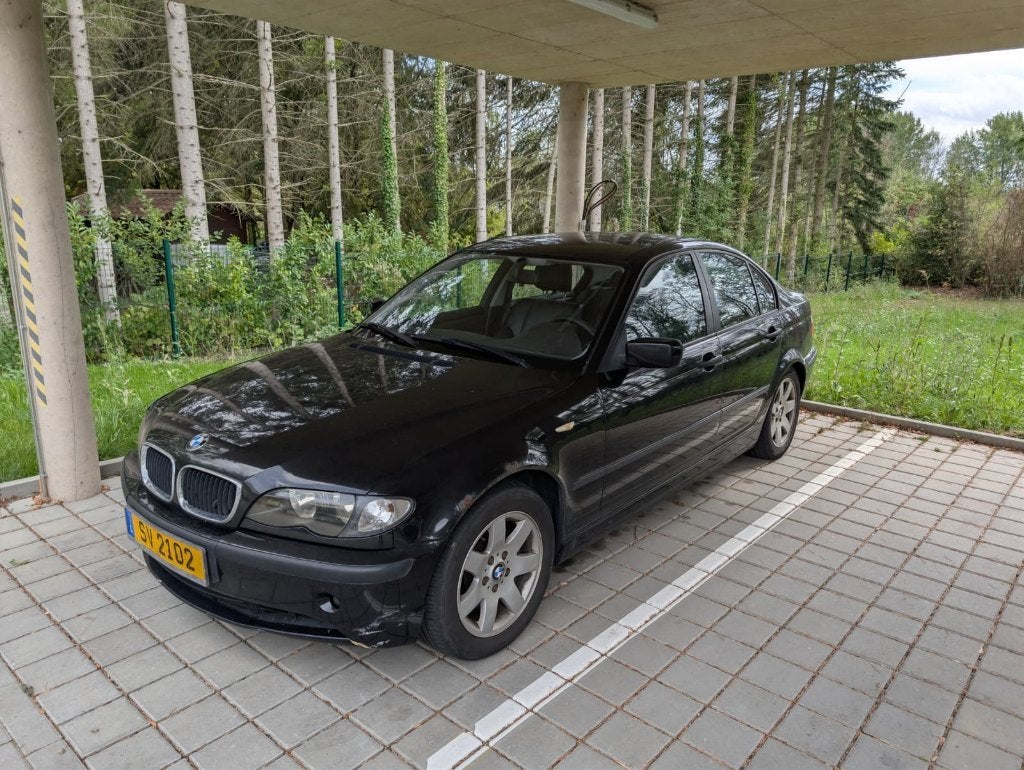 BMW 320d E46 Facelift | Cuire | Clim | Régulateur de vitesse, Autos, Cuir, Volant multifonction, Boîte manuelle, Noir
