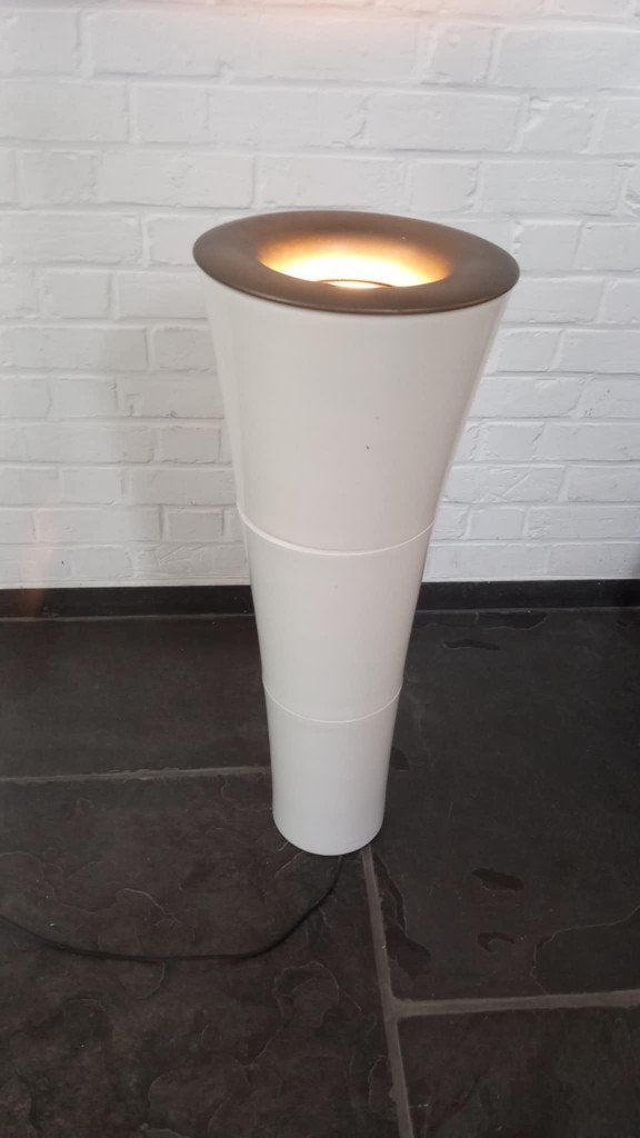 Ikea Fackla lamp, Huis en Inrichting, Lampen | Vloerlampen, Ophalen of Verzenden, Gebruikt, Kunststof