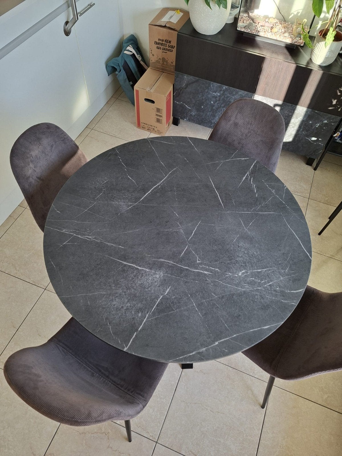 Ronde eettafel met 4 stoelen, Enlèvement