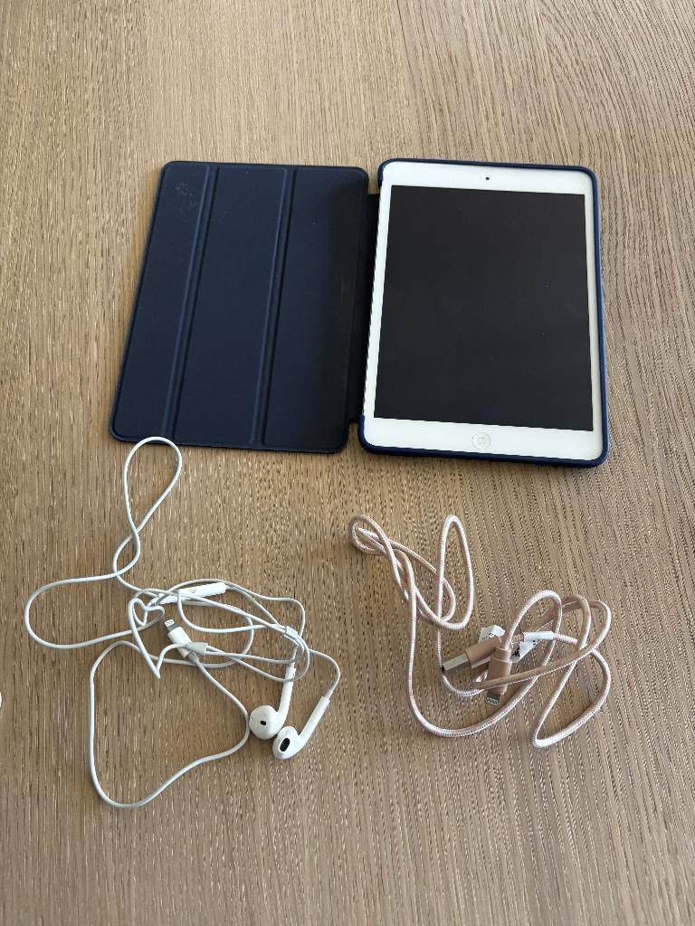 iPad mini 3 WIT 16 GB, Computers en Software, Apple iPads, Ophalen, Wit, Zo goed als nieuw, 16 GB